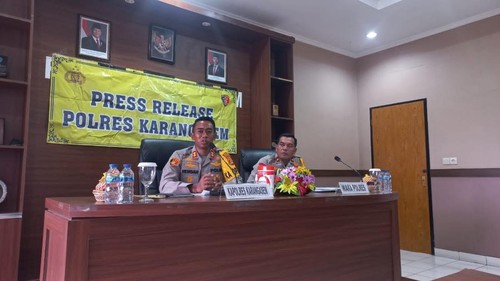 Kapolres Karangasem, AKBP I Nengah Sadiarta, saat press release akhir tahun, Jumat (27/12/2024). (Selamat Juniasa/detikBali)