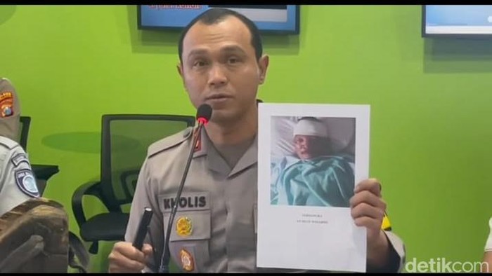 Kapolres Malang menyampaikan penetapan tersangka kecelakaan Bus Vs Truk di Tol Pandaan-Malang.