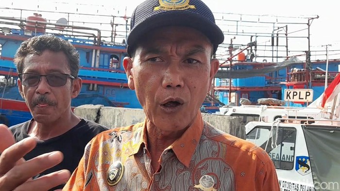 Kepala Kesyahbandaran dan Otoritas Pelabuhan (KSOP) Kota Tegal, Sumartono, Jumat (27/12/2024).