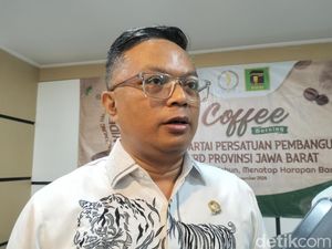 Zaini Shofari Minta Sekolah Terlambat Isi PDSS Diberi Sanksi!
