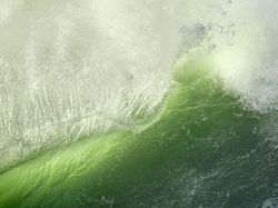 Kumpulan Foto Ombak, Menakjubkan Sekaligus Menakutkan