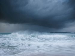 Kumpulan Foto Ombak, Menakjubkan Sekaligus Menakutkan