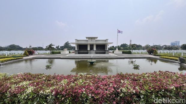 Makam Ereveld Kembang Kuning Surabaya