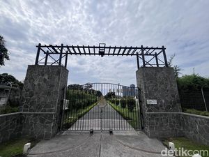 Melihat Lebih Dekat Makam Ereveld Kembang Kuning Surabaya