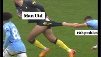 Maunya sih naik ke puncak, tapi posisi 14 sudah nyaman dengan Manchester United. Foto: (X.com).