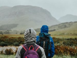 Traveling di Musim Hujan, Begini 5 Cara Biar Nggak Jamuran
