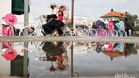 Unit Pengelola Kawasan (UPK) Kota Tua memperkirakan jumlah pengunjung kawasan cagar budaya tersebut meningkat 50-80 persen selama libur Natal 2024 dan Tahun Baru 2025 menjadi 15.000 pengunjung per hari.