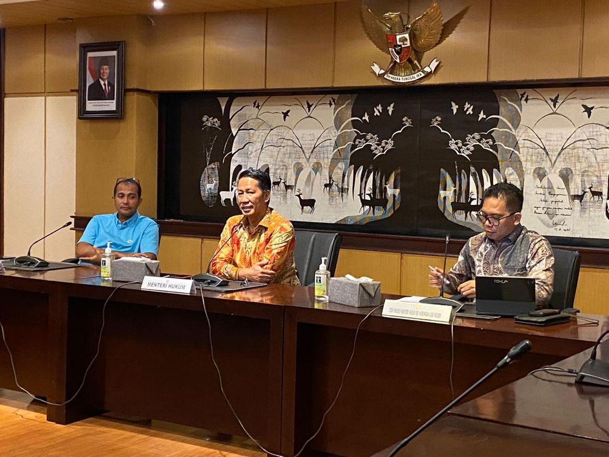 Menkum soal Wacana Denda Damai Koruptor: Tak Berarti Presiden Beri Toleransi