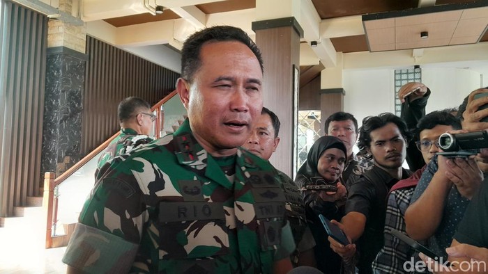 Pangdam I/Bukit Barisan Mayjen TNI Rio Firdianto. (Nizar Aldi/detikSumut)