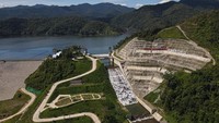 Bendungan seluas 578,78 hektare yang diresmikan oleh Presiden Joko Widodo pada Mei 2024 tersebut berfungsi mengairi area persawahan dan mereduksi banjir di wilayah itu.  