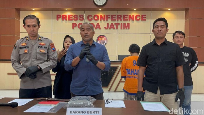Polisi menangkap pelaku begal mahasiswa di Surabaya