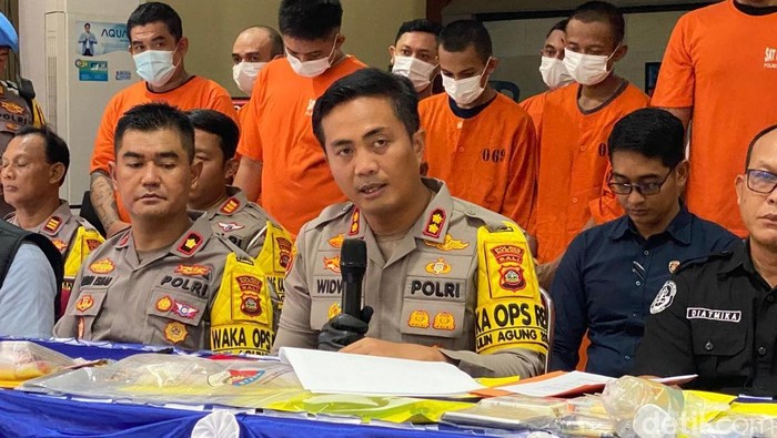 Polres Buleleng melakukan rilis akhir tahun 2024, Jumat (27/12/2024). (Made Wijaya Kusuma)