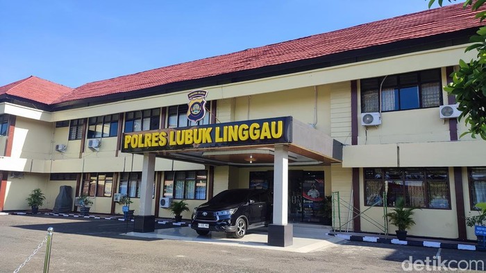 Ada dua anggota Polres Lubuklinggau yang akan mendapat pemberhentian tidak dengan hormat (PTDH). Apa pelanggaran yang dilakukan dua polisi tersebut?