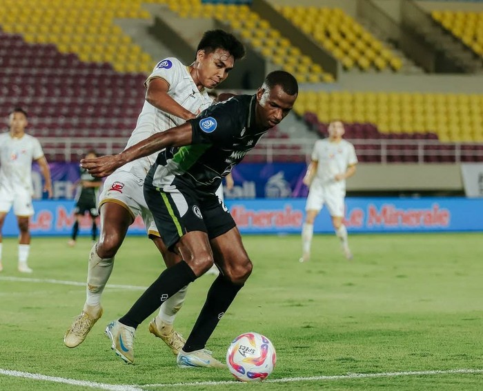 PSS Sleman vs Madura United