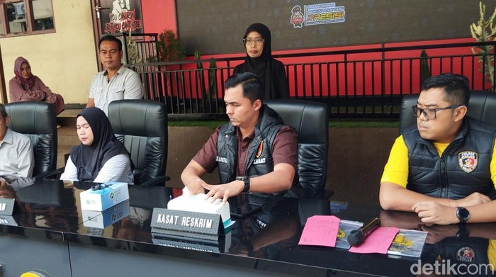 Satreskrim Polres Cianjur saat sampaikan proses penyidikan dugaan malapraktik