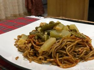 5 Tempat Kuliner Legendaris di Pematangsiantar, Roti Ganda dan Mie Berondok