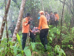 2 Pendaki Tersesat di Gunung Agung Selamat, Ada yang Patah Tulang