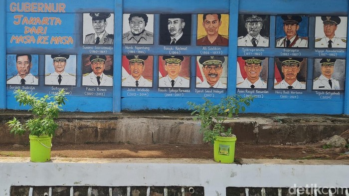 Wajah Gubernur DKI dari Masa ke Masa Mural bergambar para Gubernur DKI Jakarta dari masa ke masa menghiasi dinding di Jalan Bukit Duri Utara, Jakarta. Yuk lihat.