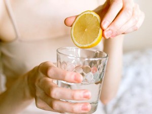 Minum Air Lemon Madu Selama Sebulan, Tubuh Bisa Alami 6 Efek Ini