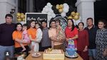 Intip Hangatnya Momen Betrand Peto Makan Bareng Keluarga