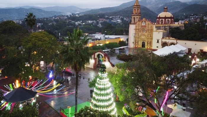 Bingkai Sepekan: Semarak Libur Nataru Drone view of Jalpan de Serra, a small town where many Mexicans living in the U.S., locally called