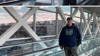 Lokasi syuting film “The Departed” (2006) yang dibintangi Leonardo DiCaprio, Matt Damon, Mark Wahlberg dan Jack Nicholson. Bandara Logan, Boston, MA Foto diambil pada 12/12/24 Foto: Boredpanda