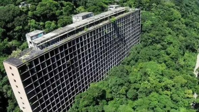 Gávea Tourist Hotel, hotel mangkrak