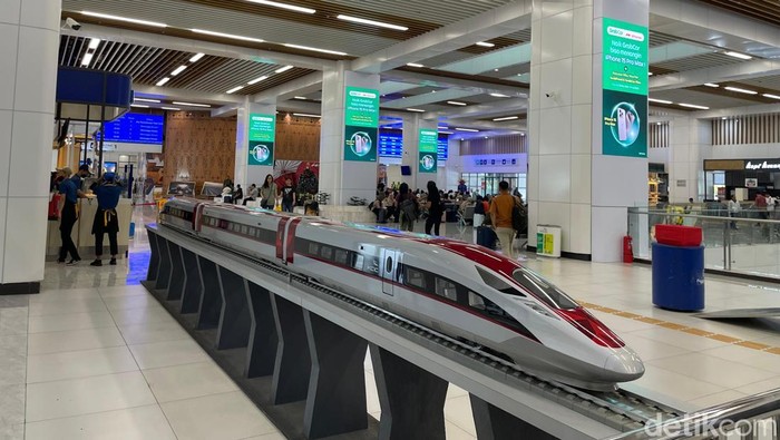 Stasiun Kereta Cepat Whoosh