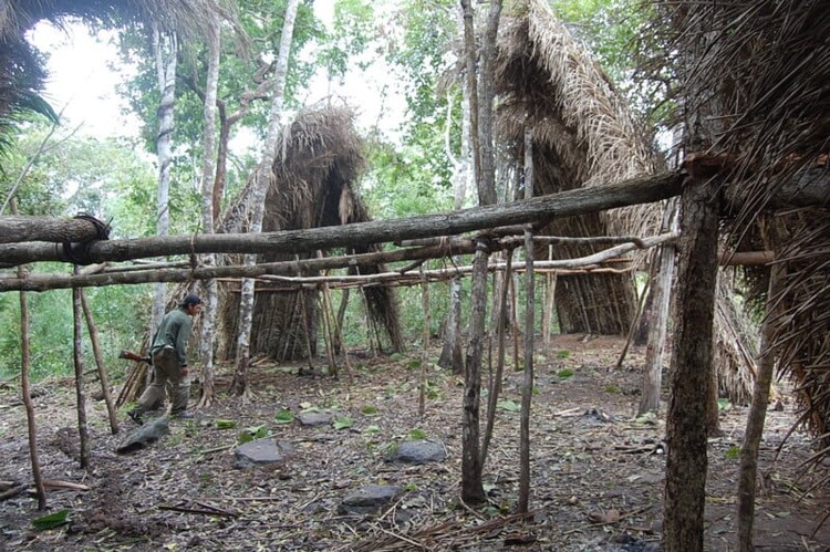 Suku Massaco di pedalaman hutan hujan Amazon