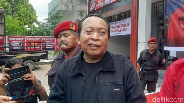 Wakil Ketua DPD PDIP Sumut Bidang Kaderisasi dan Idiologi Samulya Surya Indra