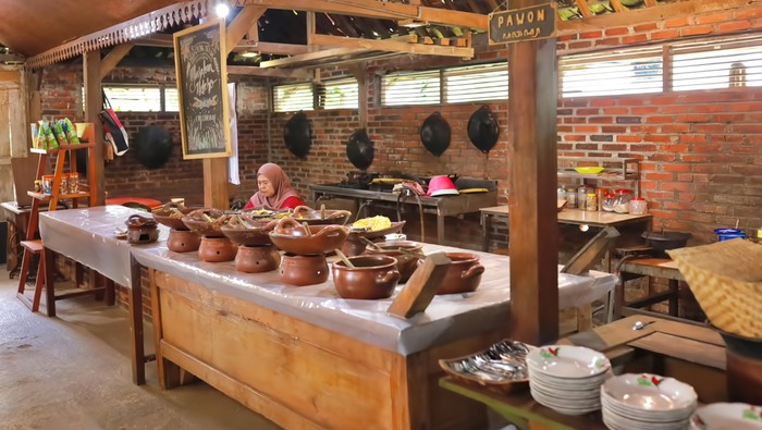 Waroeng Belik, Restoran Keluarga di Jogja Nuansa Jawa