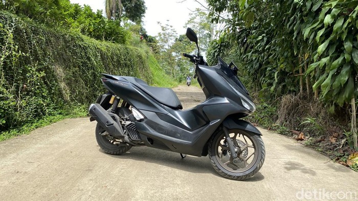 Honda PCX 160 RoadSync