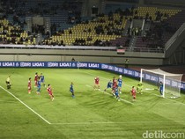 Liga 1: Skor Kacamata Tutup Babak Pertama Persis Solo Vs Persib