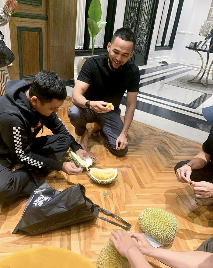 Teuku Wisnu, Bos Strudel Malang yang Kini Jualan Roti Kopi Teuku Wisnu, Bos Strudel Malang yang Kini Jualan Roti Kopi
