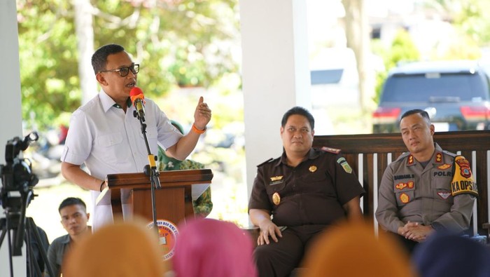 Abdul Kadir Karding saat melakukan kunjungan kerja ke Kabupaten Tolitoli, Sulteng, Senin (30/12/2024).