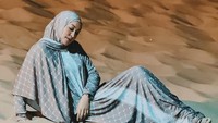 Angelina Sondakh menemukan kedamaian saat menjalankan ibadah umrah. Foto: instagram Angelina Sondakh