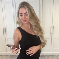 Influencer Inggris Ashley Stobart berbagi cerita mengejutkan tentang dampak penggunaan filler wajah yang telah dilakukannya selama 15 tahun. Memulai prosedur kosmetik sejak usia 18 tahun, Stobart mengaku tidak mengenali wajahnya sendiri setelah bertahun-tahun menjalani injeksi filler. Foto: dok. Instagram @thecosmeticconsult