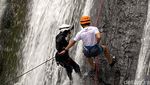 Berpetualang Lewat Canyoning di Gunung Menir Bogor