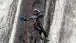 Berpetualang Lewat Canyoning di Gunung Menir Bogor