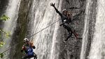 Berpetualang Lewat Canyoning di Gunung Menir Bogor
