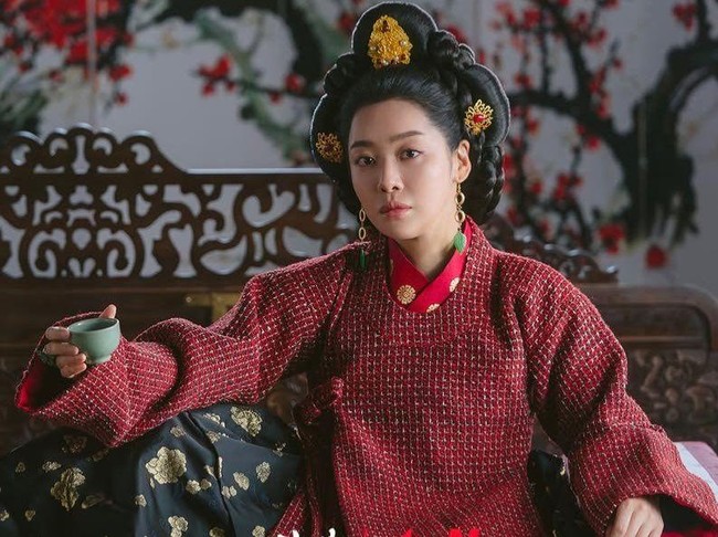 Drakor The Queen Who Crown. (IST)