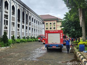 UIN Jakarta Pastikan Dokumen Aman Usai Gedung Rektorat Terbakar