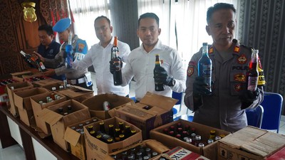 Seribuan Botol Miras Diamankan Jelang Tahun Baru di Temanggung