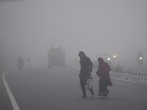 India Diselimuti Kabut Asap, Jarak Pandang Nyaris Nihil