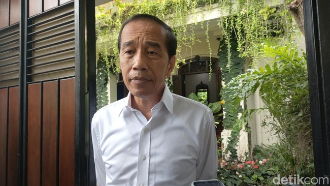 Debat Panas Warganet Bahas OCCRP Masukkan Jokowi ke Daftar Tokoh Terkorup