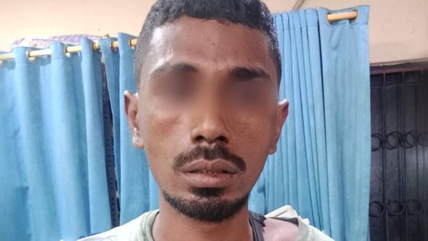 Mario (20), pria yang viral menenteng senjata tajam di busway Jalan Daan Mogot, Jakarta Barat diamankan polisi.