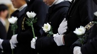Penjabat Presiden Korea Selatan Choi Sang-mok, dalam pertemuan darurat pada Minggu malam, mengumumkan masa berkabung nasional hingga 4 Januari atas kecelakaan pesawat tersebut.