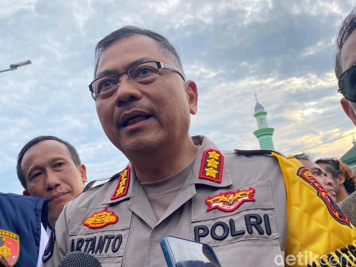 Kabid Humas Polda Jateng Kombes Artanto di Kelurahan Kalipancur, Kecamatan Ngaliyan, Senin (30/12/2024).