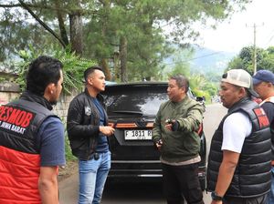 Polisi Razia Pak Ogah dan Joki Penunjuk Arah di Jalur Alternatif Puncak