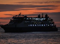 Puncak Arus Mudik Libur Tahun Baru di Manado